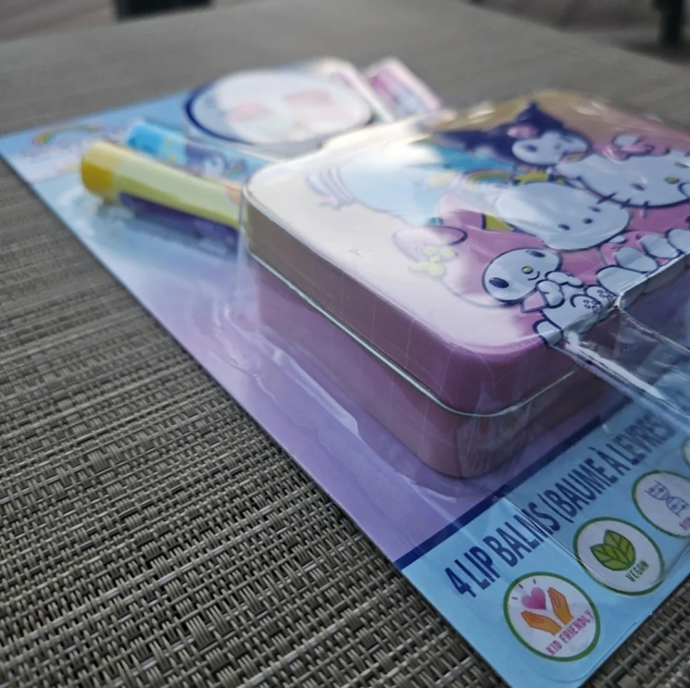 HELLO KITTY AND FRIENDS LIPBALM SET